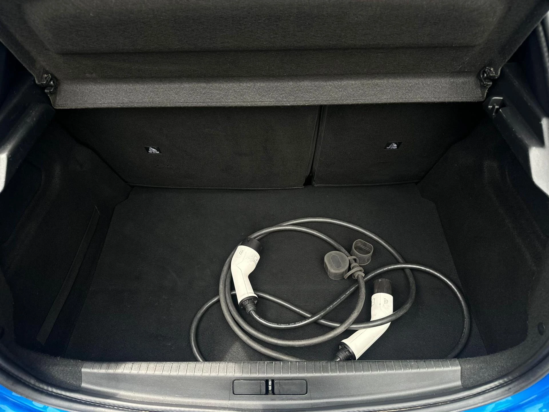 Hoofdafbeelding Peugeot e-208