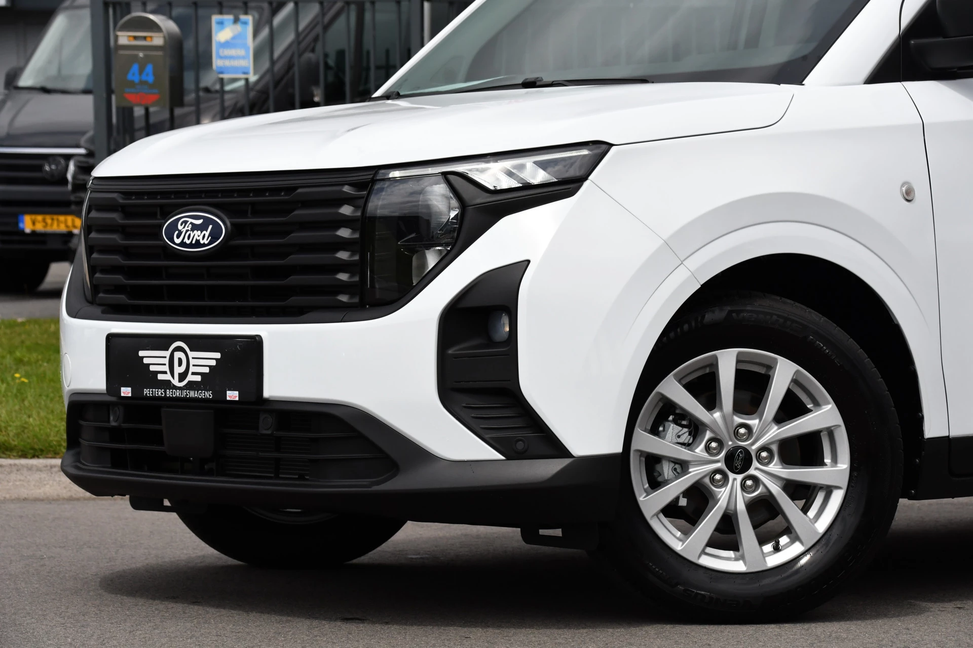 Hoofdafbeelding Ford Transit Courier