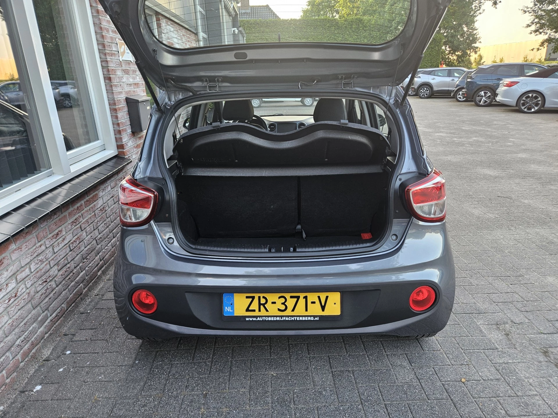 Hoofdafbeelding Hyundai i10