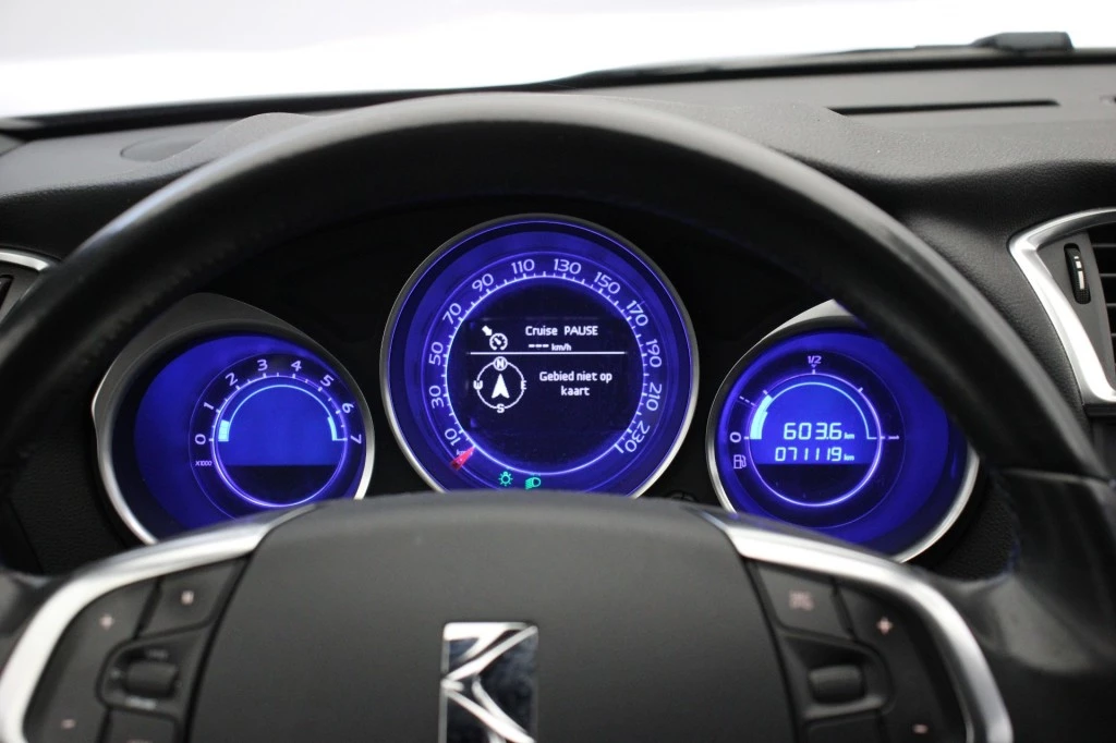 Hoofdafbeelding DS DS 4