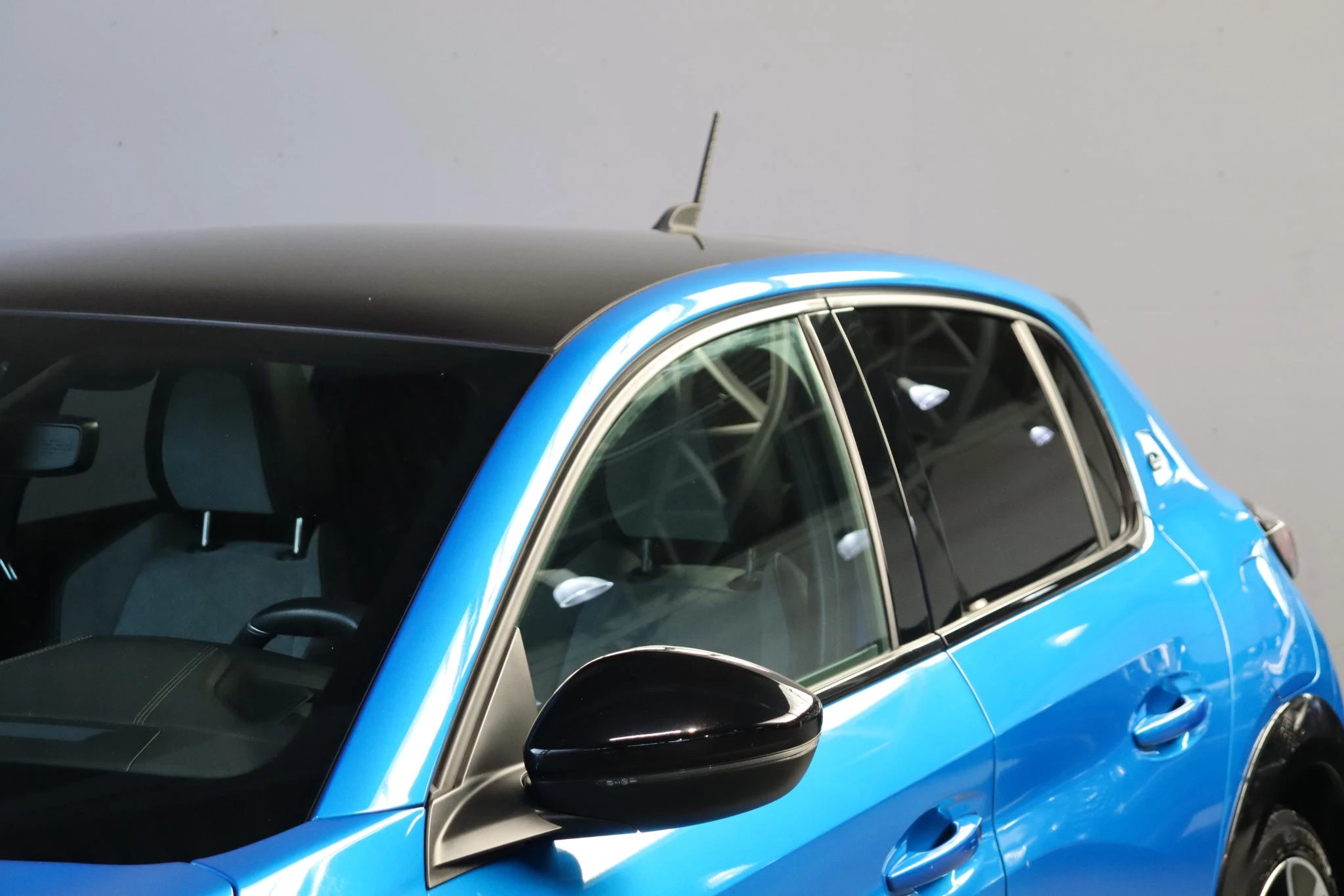 Hoofdafbeelding Peugeot e-208