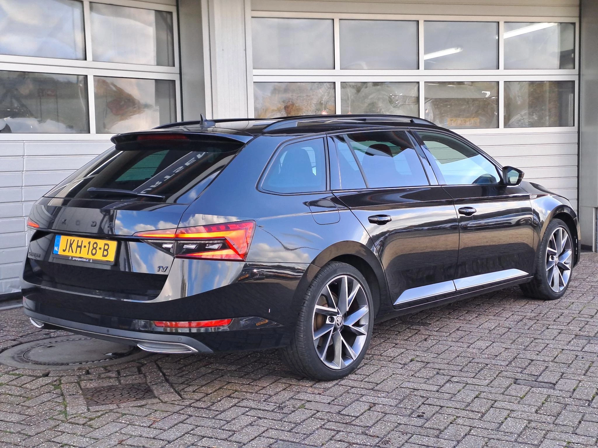 Hoofdafbeelding Škoda Superb