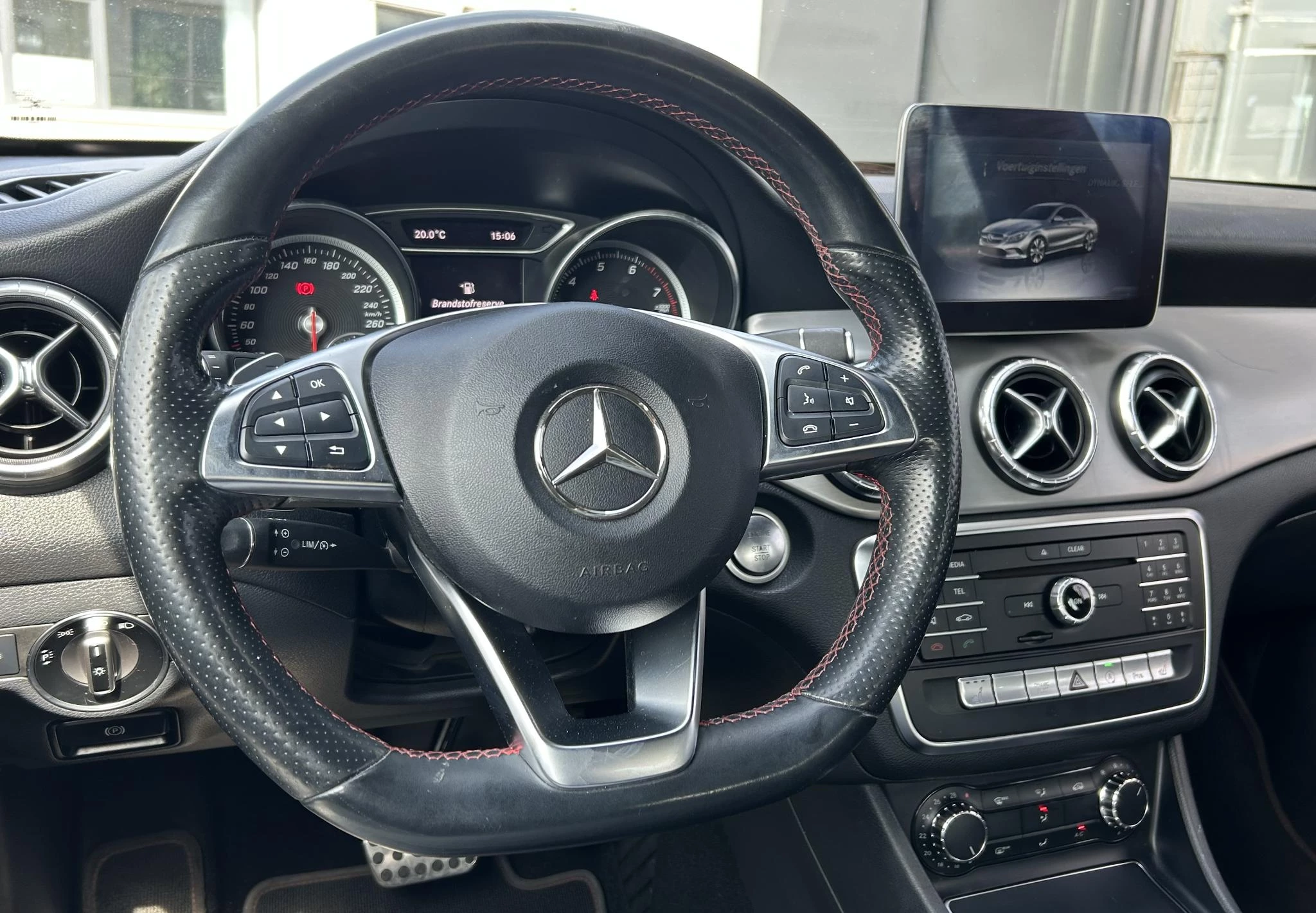 Hoofdafbeelding Mercedes-Benz CLA