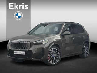 BMW iX1 eDrive20 M Sportpakket Pro Panorama Dak / Trekhaak / Comfort Acces / Harman Kardon / Innovation Pakket / Driving Assistant Professional