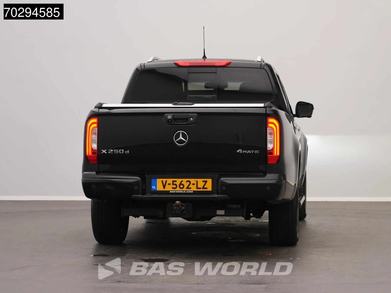 Hoofdafbeelding Mercedes-Benz X-Klasse