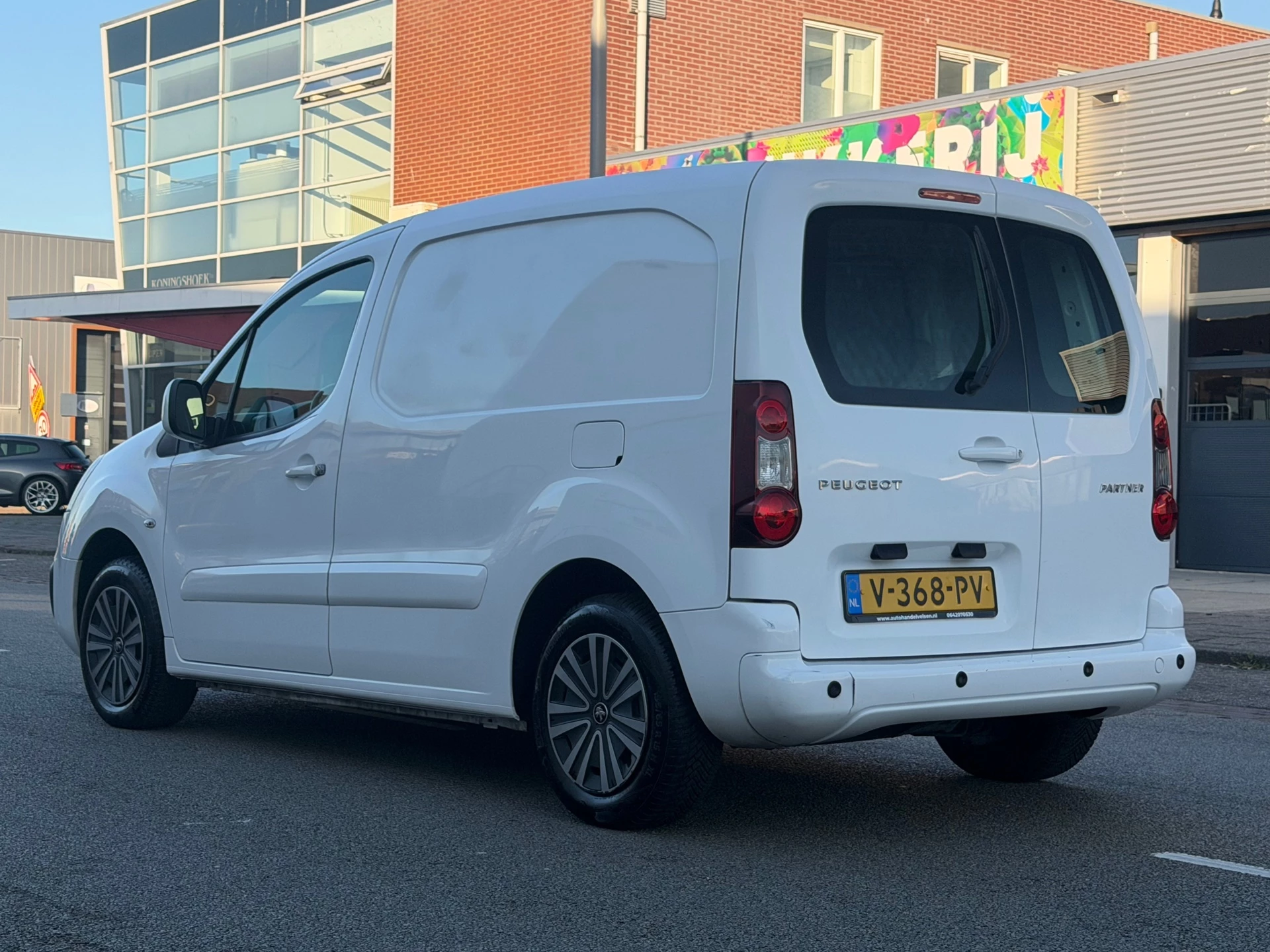 Hoofdafbeelding Peugeot Partner