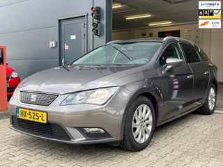 Hoofdafbeelding SEAT Leon Seat Leon ST 1.0 EcoTSI Style Connect / NAP / NWE BEURT + APK + REMMEN / 2E EIGENAAR / TREKHAAK / CARPLAY / CRUISE / NAVI / SENSOR