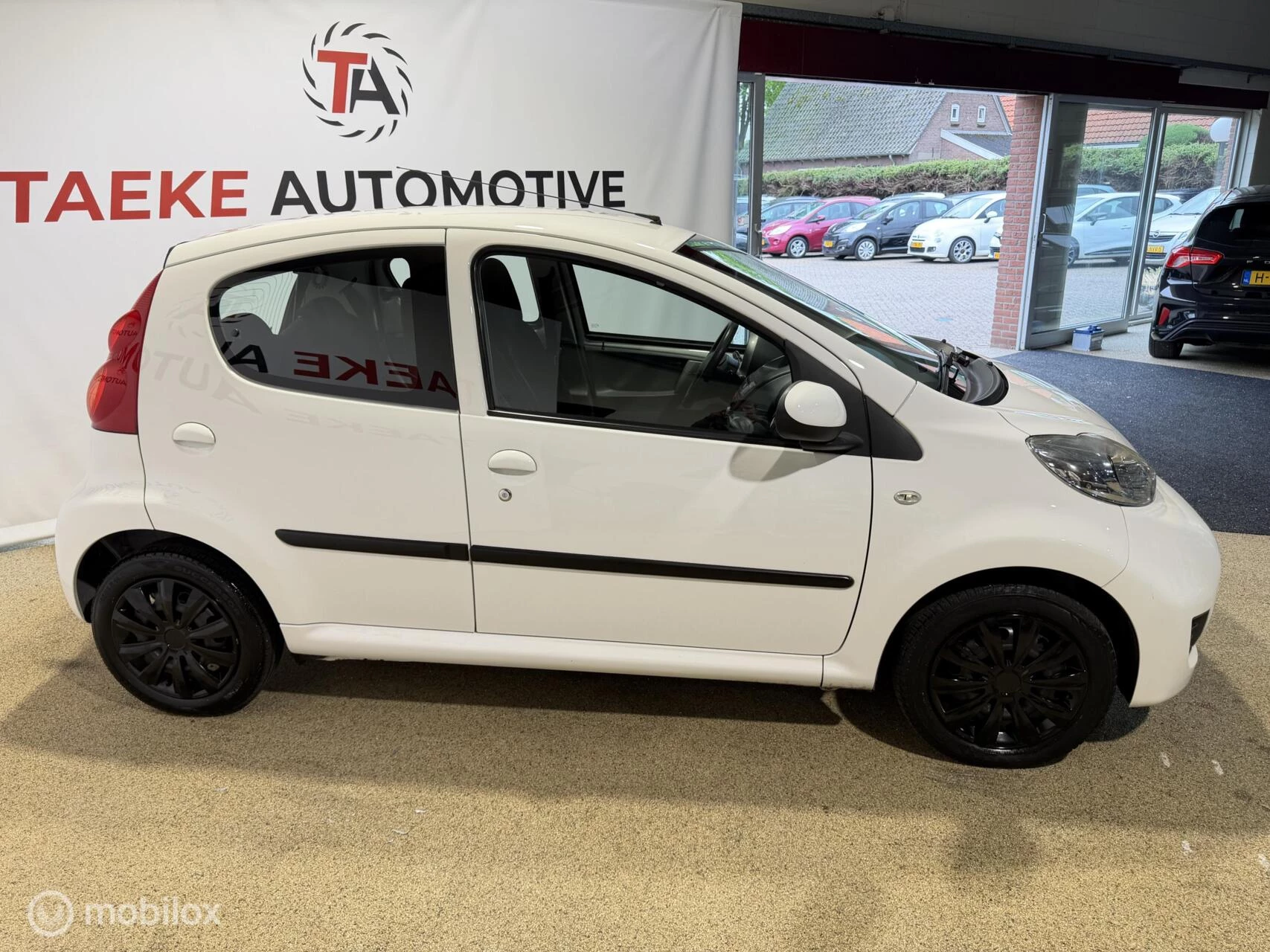 Hoofdafbeelding Peugeot 107