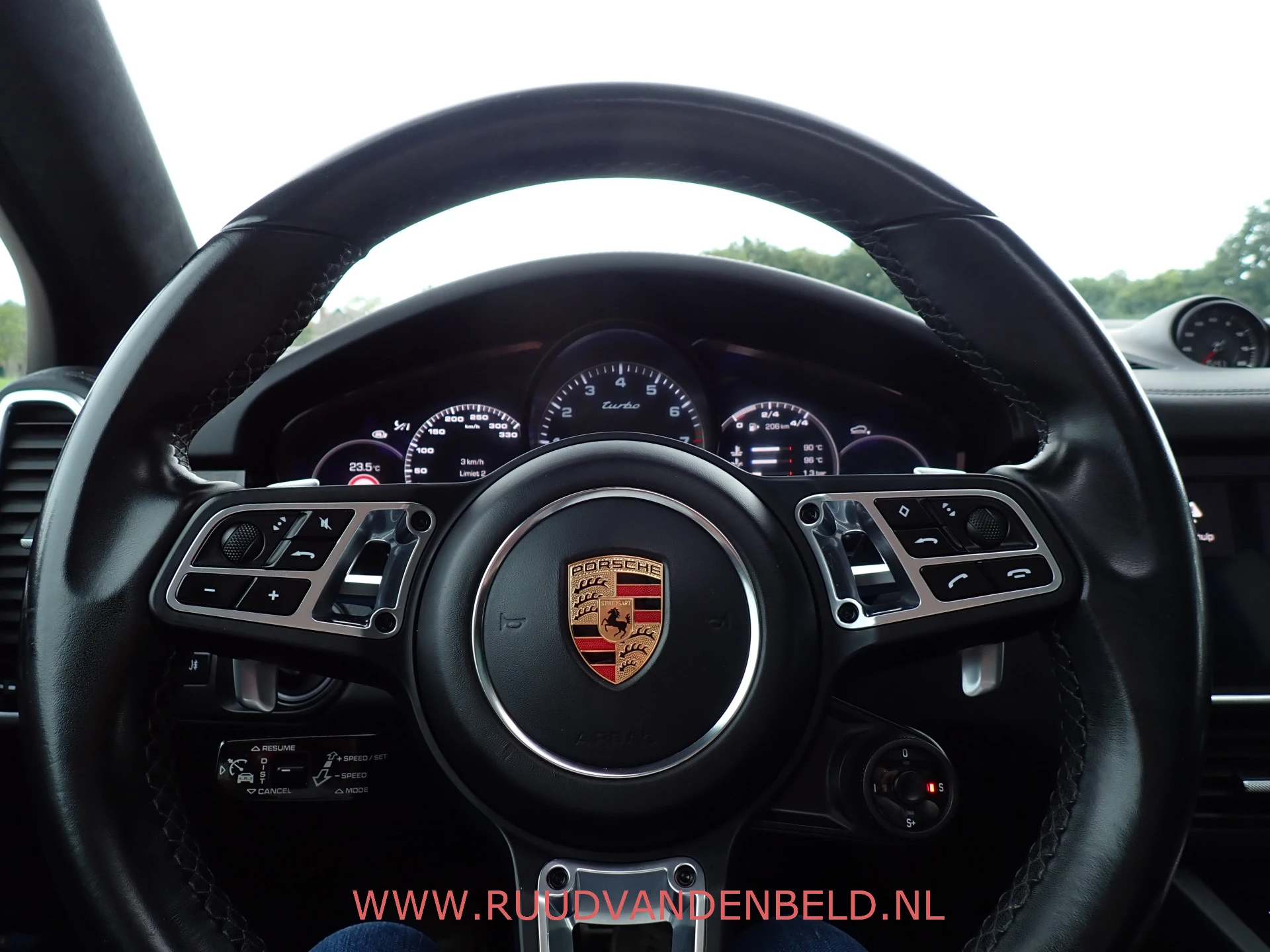Hoofdafbeelding Porsche Cayenne