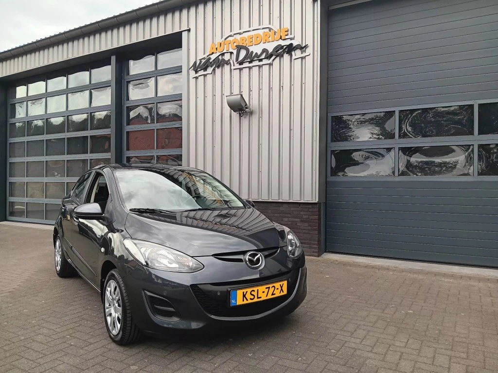 Mazda 2