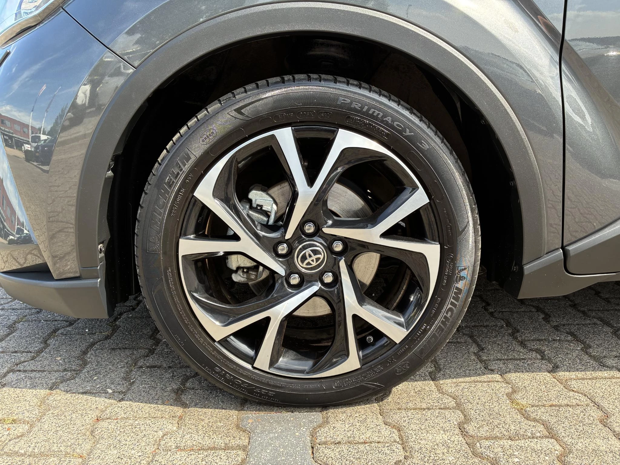 Hoofdafbeelding Toyota C-HR