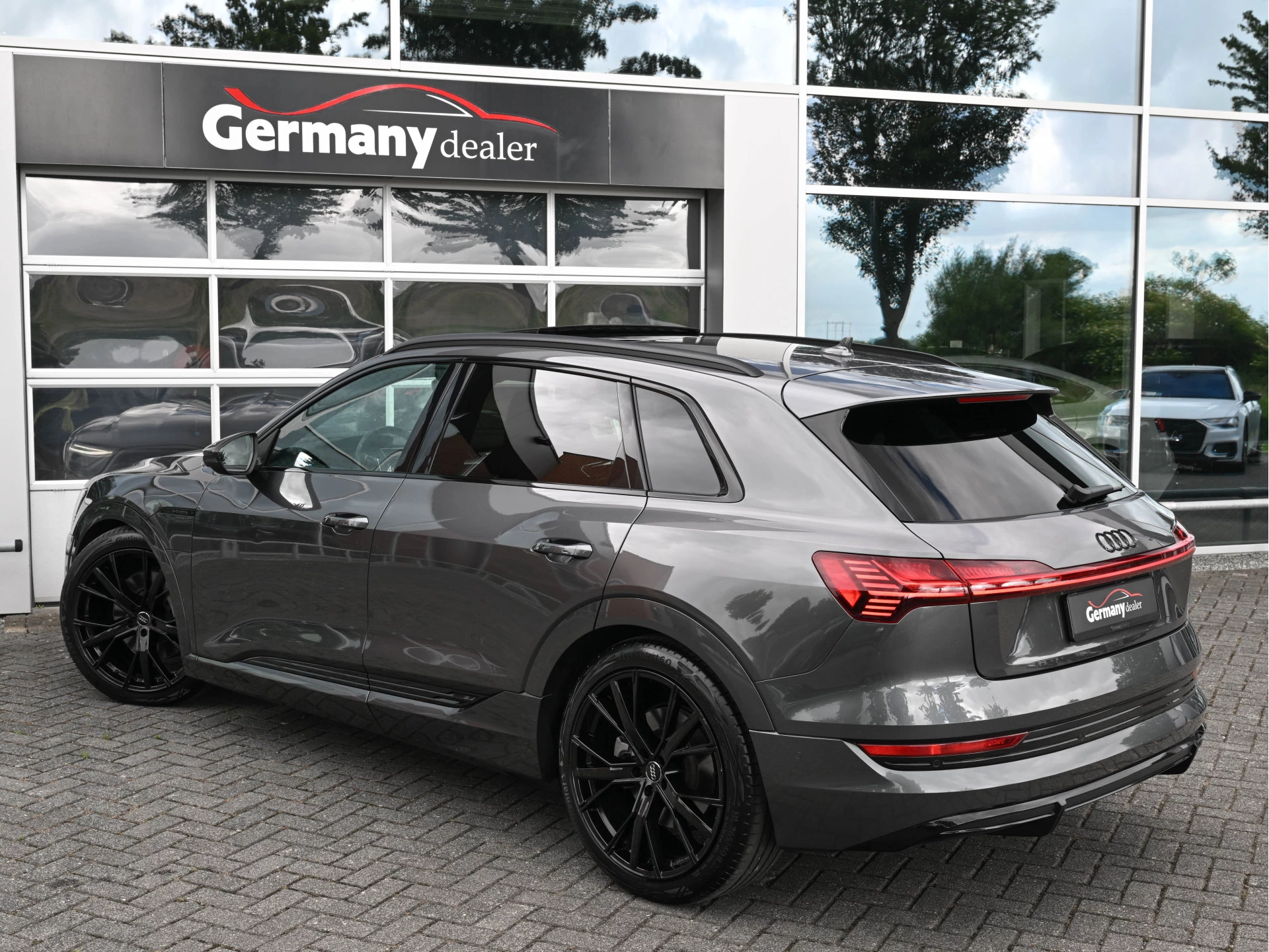 Hoofdafbeelding Audi e-tron