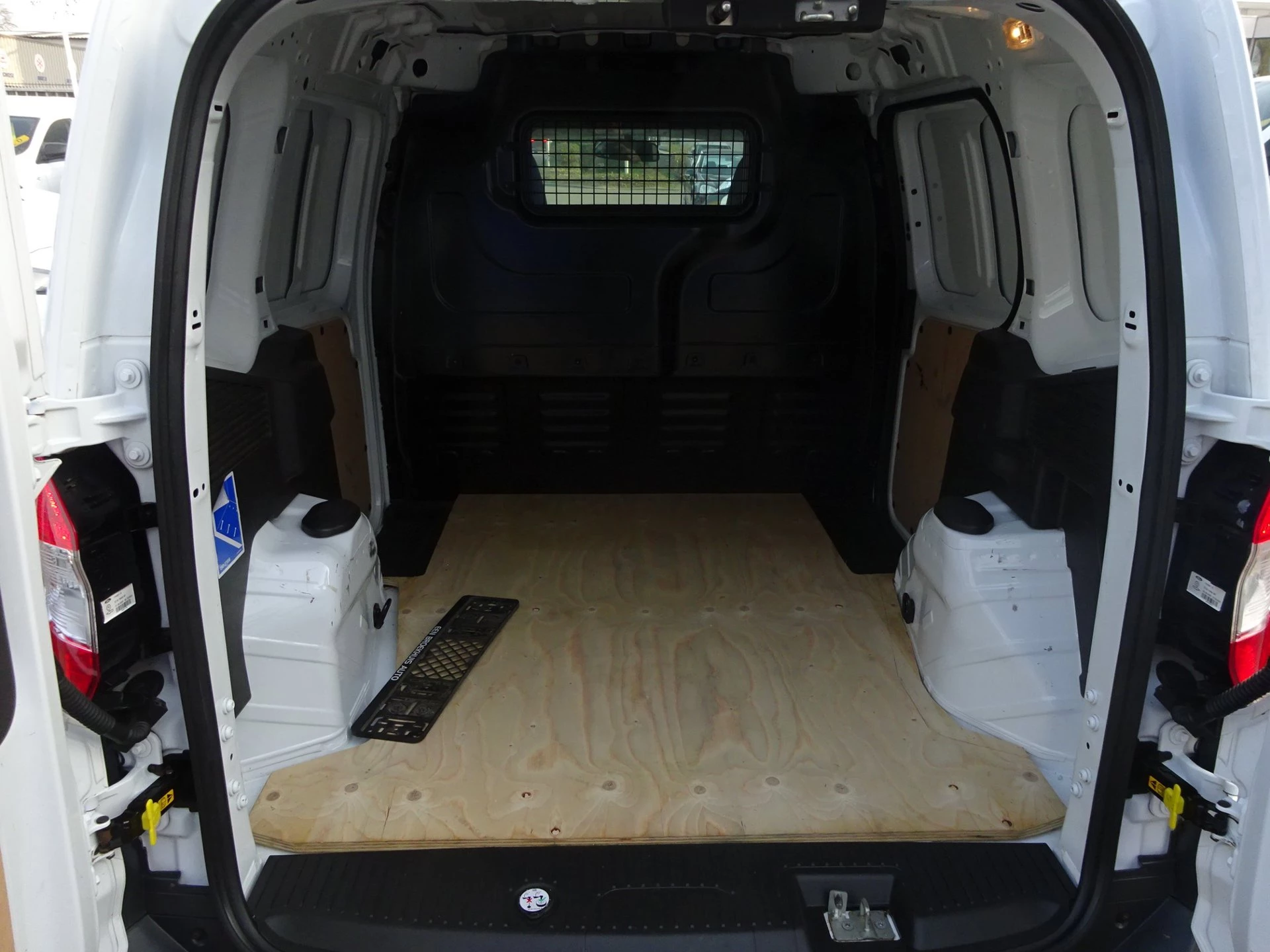Hoofdafbeelding Ford Transit Courier