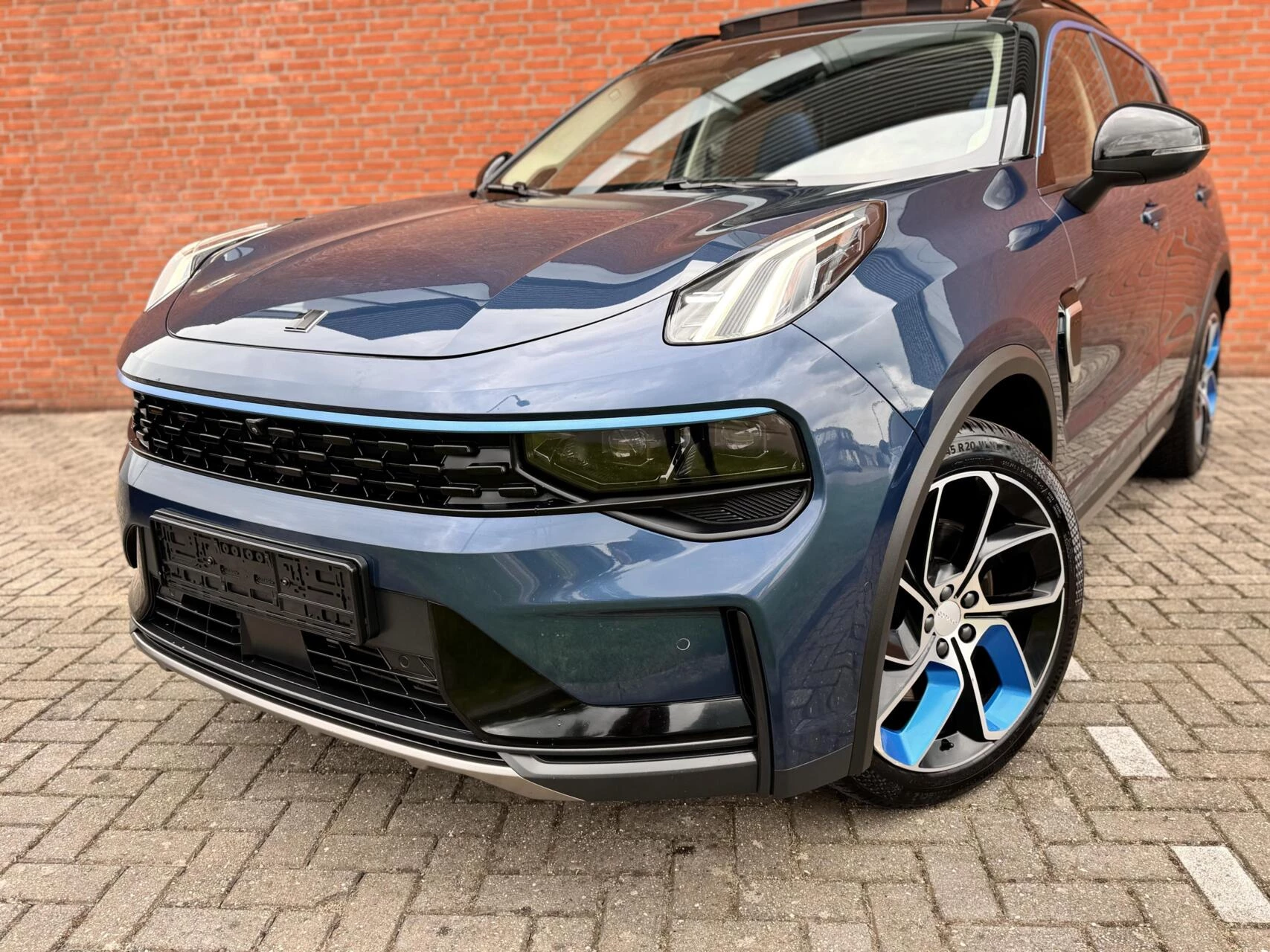 Hoofdafbeelding Lynk & Co 01