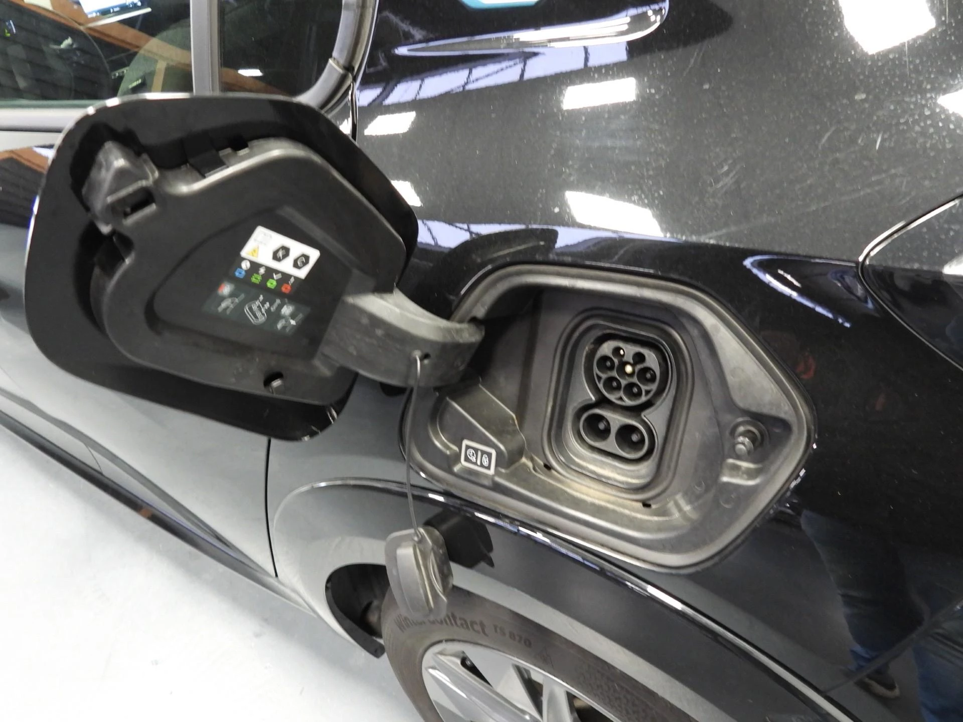 Hoofdafbeelding Peugeot e-208