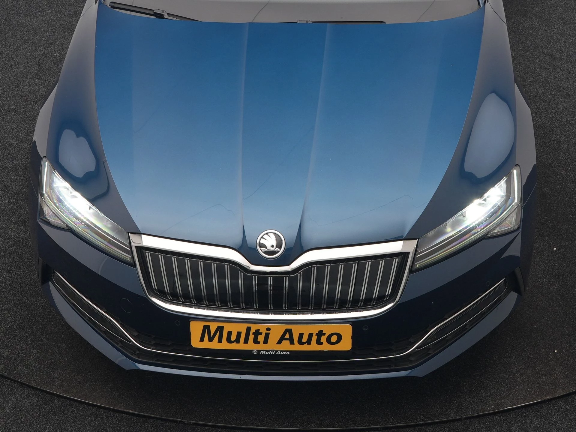 Hoofdafbeelding Škoda Superb