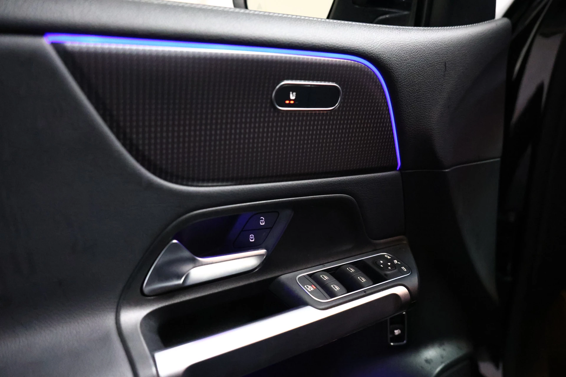 Hoofdafbeelding Mercedes-Benz EQB