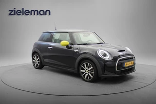 Hoofdafbeelding MINI Electric MINI Electric Mini Business Edition 33 kWh - Carplay, Navi, Cruise, Half Leer
