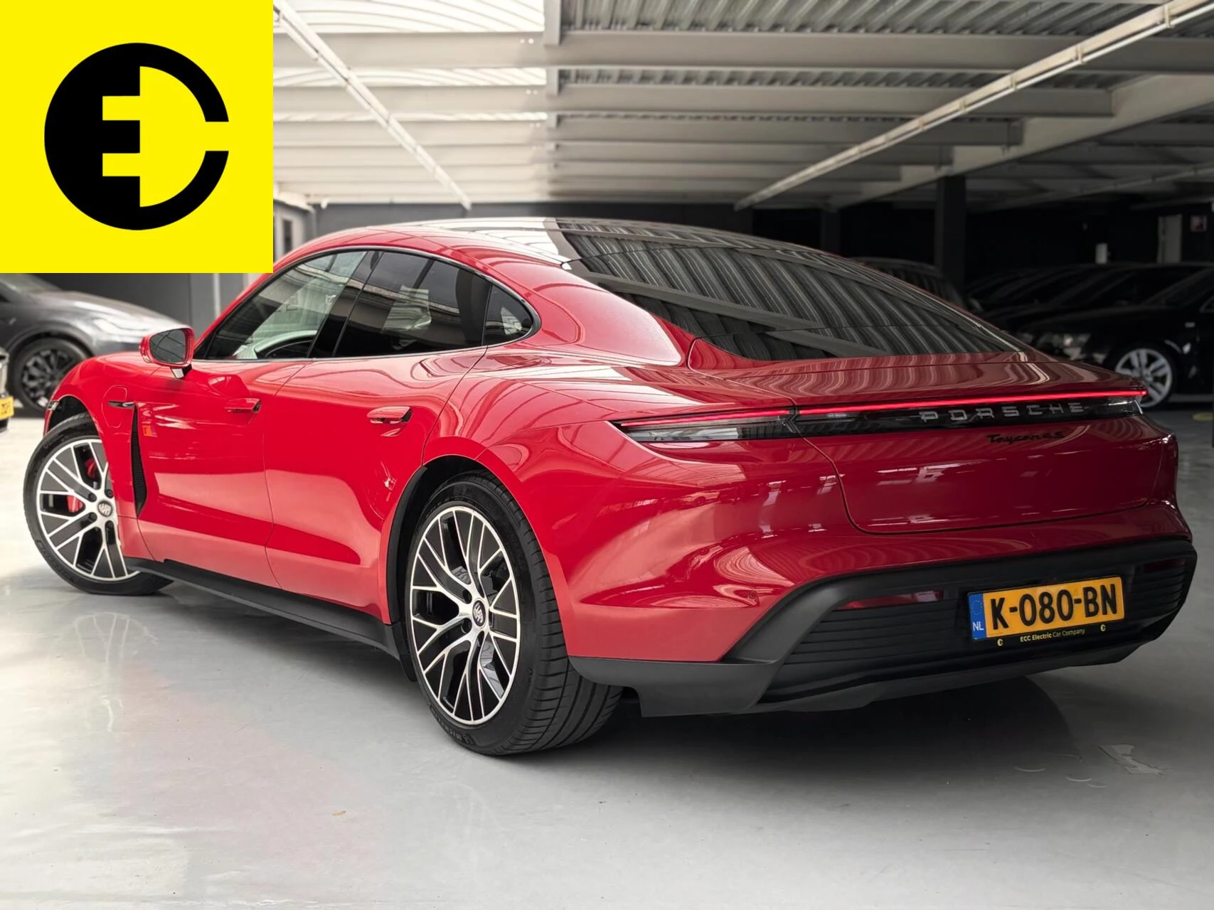 Hoofdafbeelding Porsche Taycan