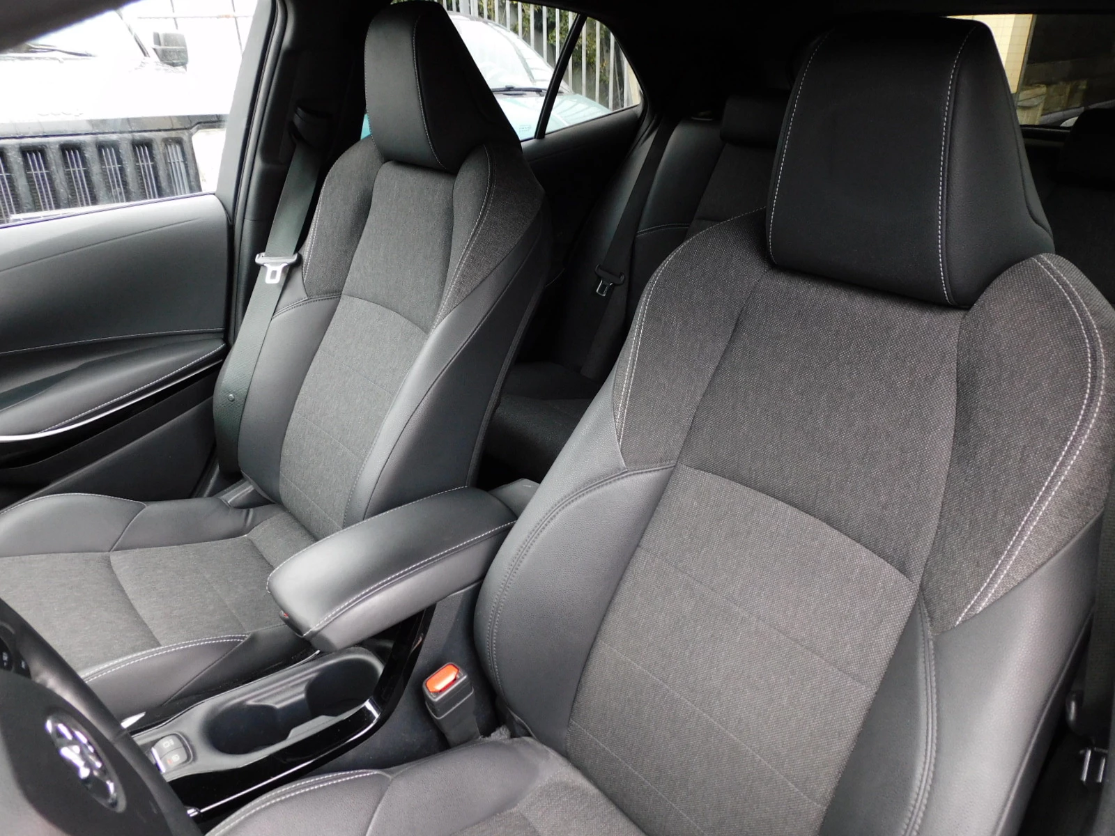 Hoofdafbeelding Toyota Corolla