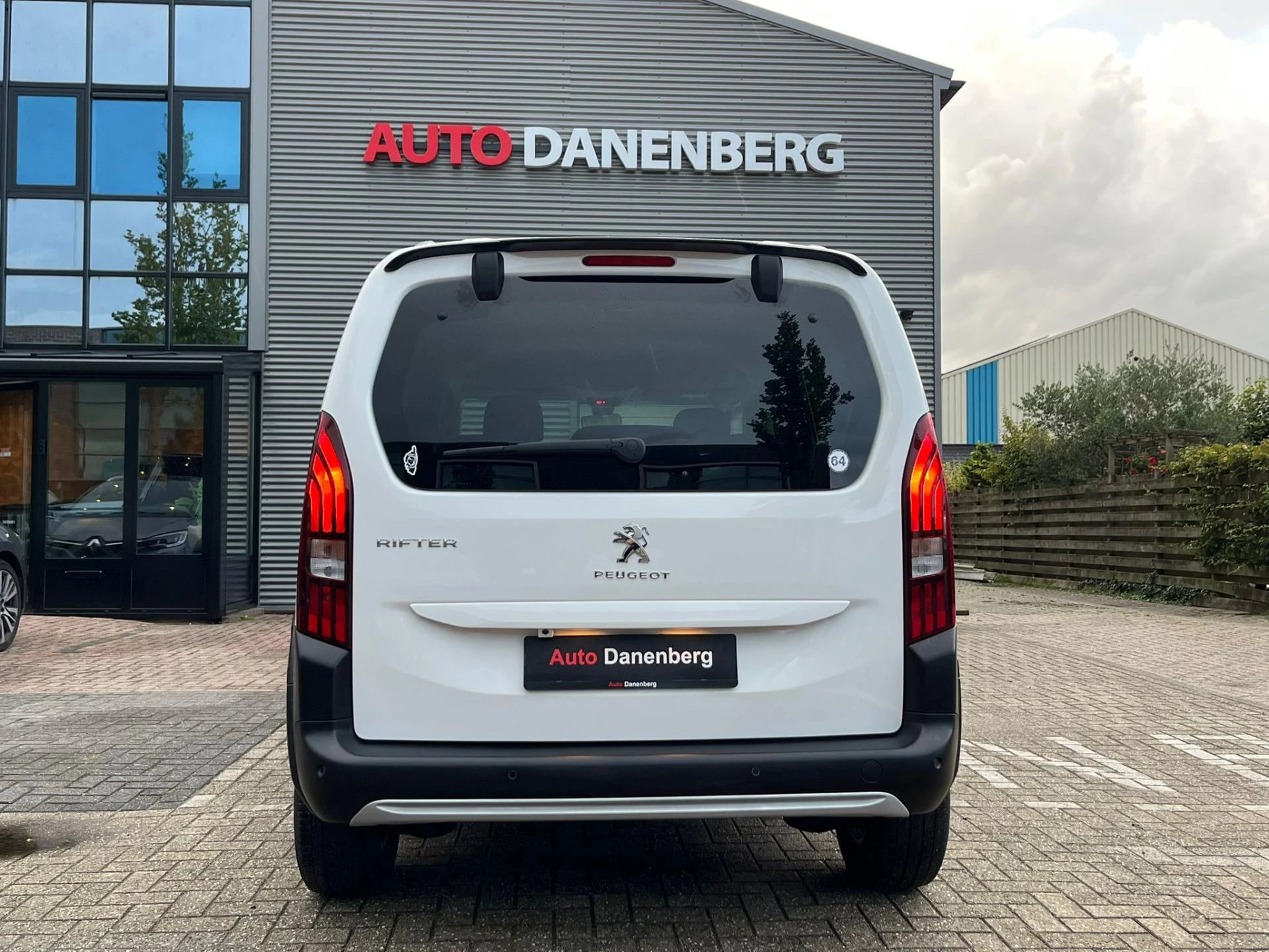 Hoofdafbeelding Peugeot Rifter