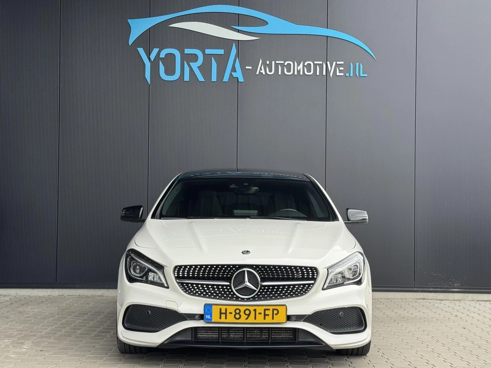 Hoofdafbeelding Mercedes-Benz CLA