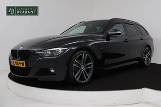 BMW 3-serie Touring 318i M Sport Corporate Lease (PARKEERSENSOREN, STOELVERWARMING, LEER, NAVIGATIE, CRUISE, NL-AUTO)