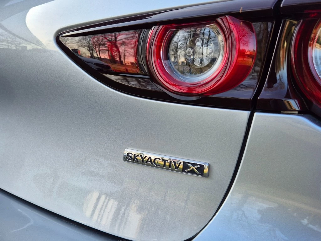 Hoofdafbeelding Mazda 3