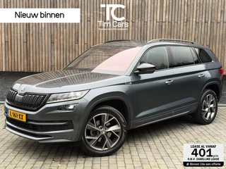 Skoda Kodiaq 1.5 TSI Sportline Automaat | Trekhaak uitklapbaar | Navigatiesysteem | Stoelverwarming | Stuurverwarming | Getint glas | Cruise control adaptief | Dodehoek detectie | Achteruitrijcamera | Parkeersensoren voor en achter