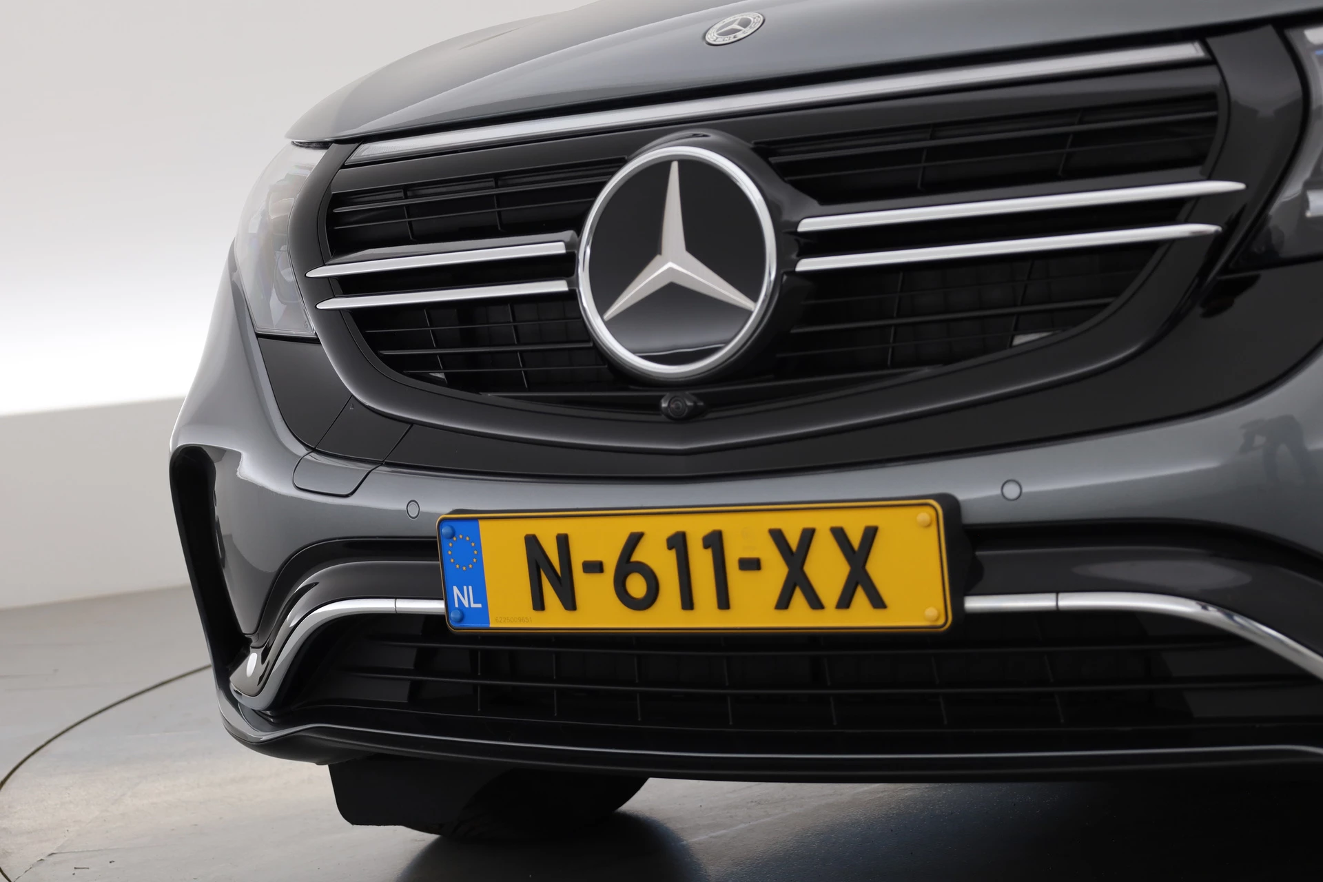 Hoofdafbeelding Mercedes-Benz EQC