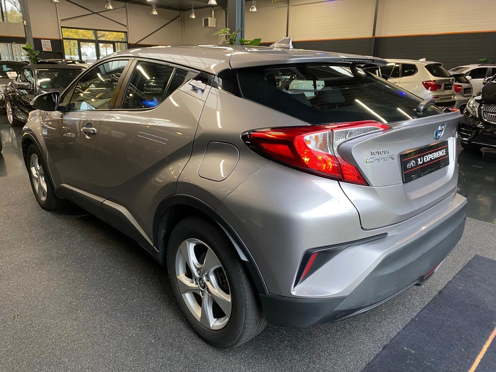 Hoofdafbeelding Toyota C-HR