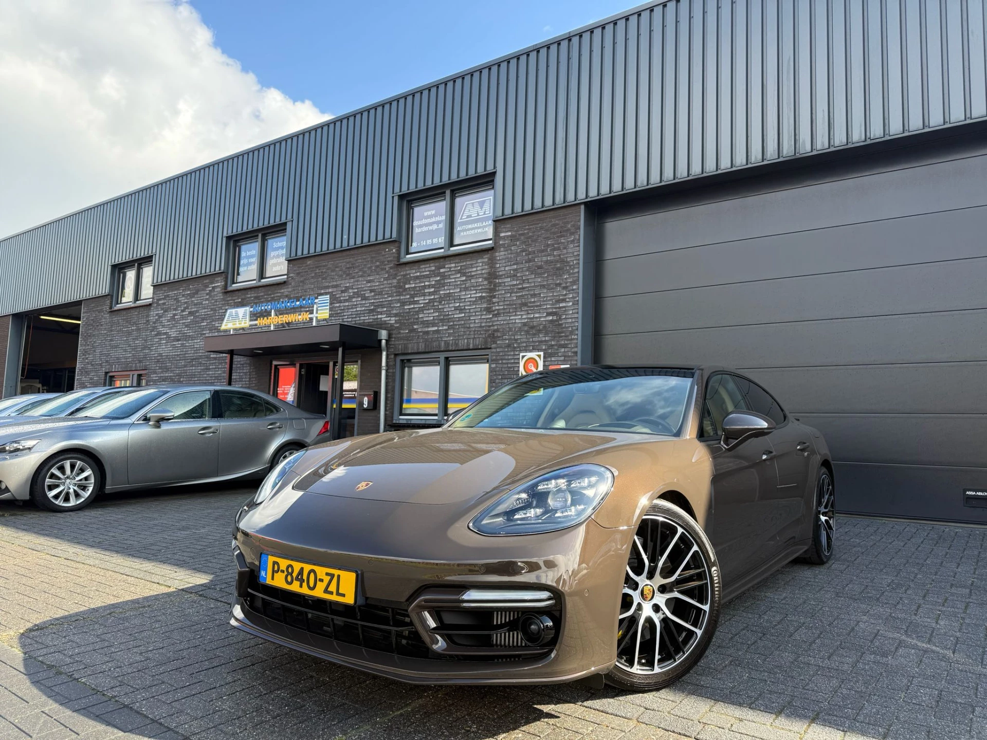 Hoofdafbeelding Porsche Panamera