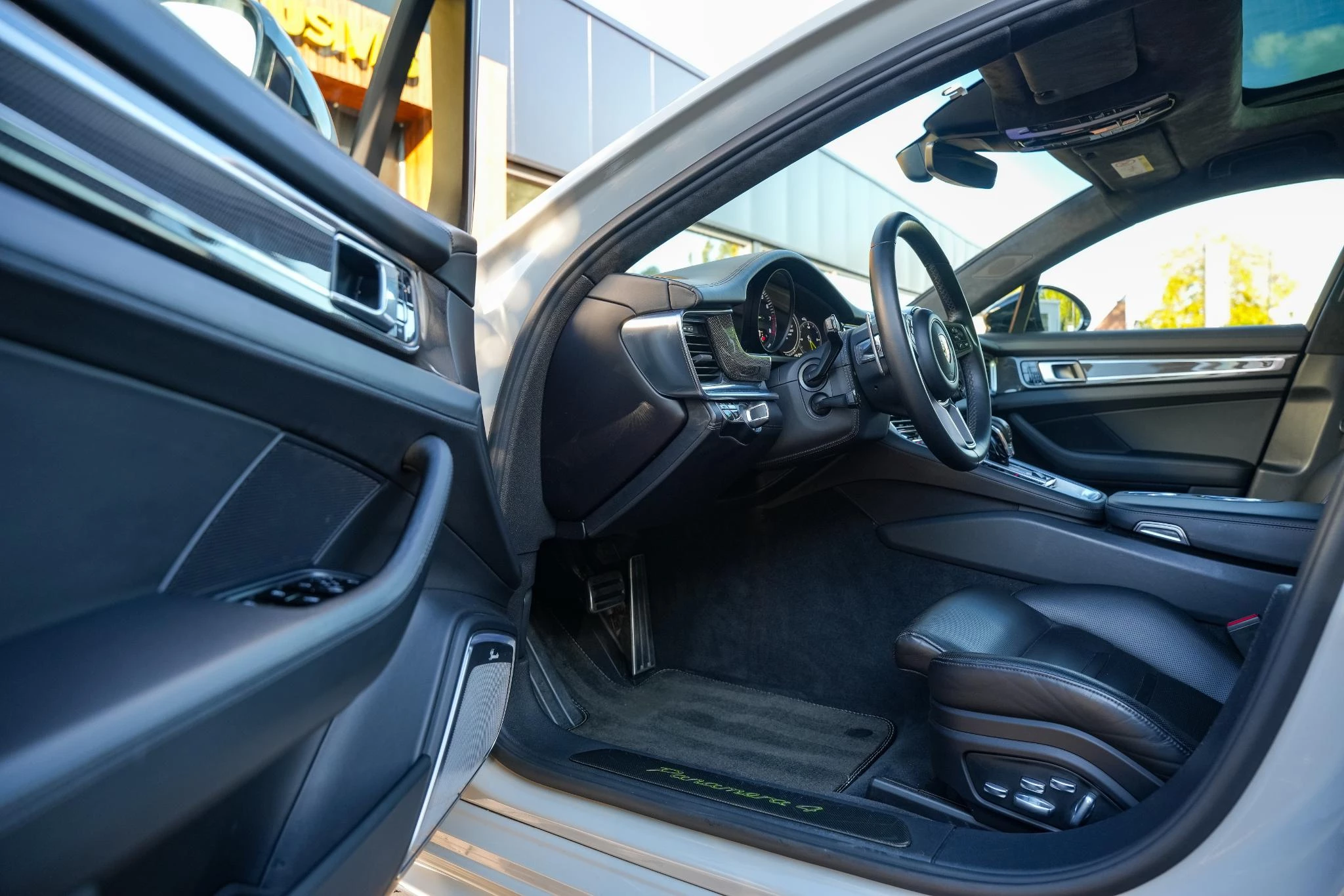 Hoofdafbeelding Porsche Panamera