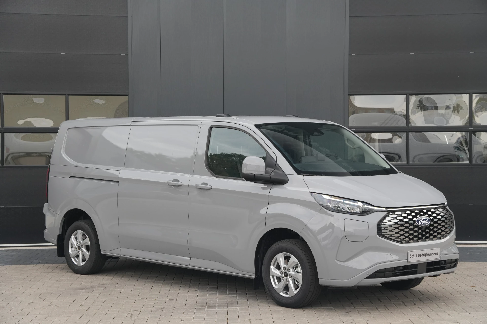 Hoofdafbeelding Ford E-Transit Custom