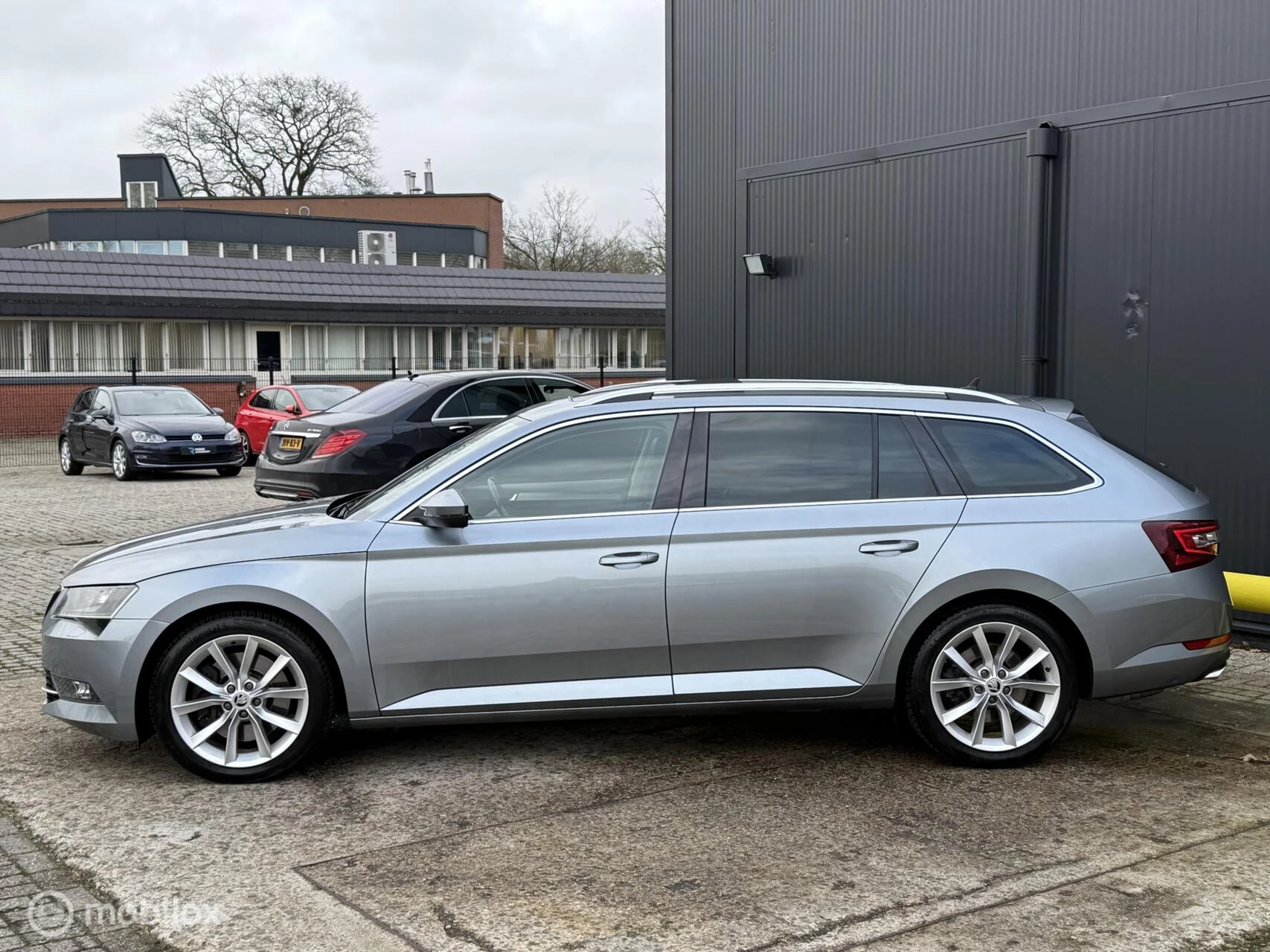 Hoofdafbeelding Škoda Superb