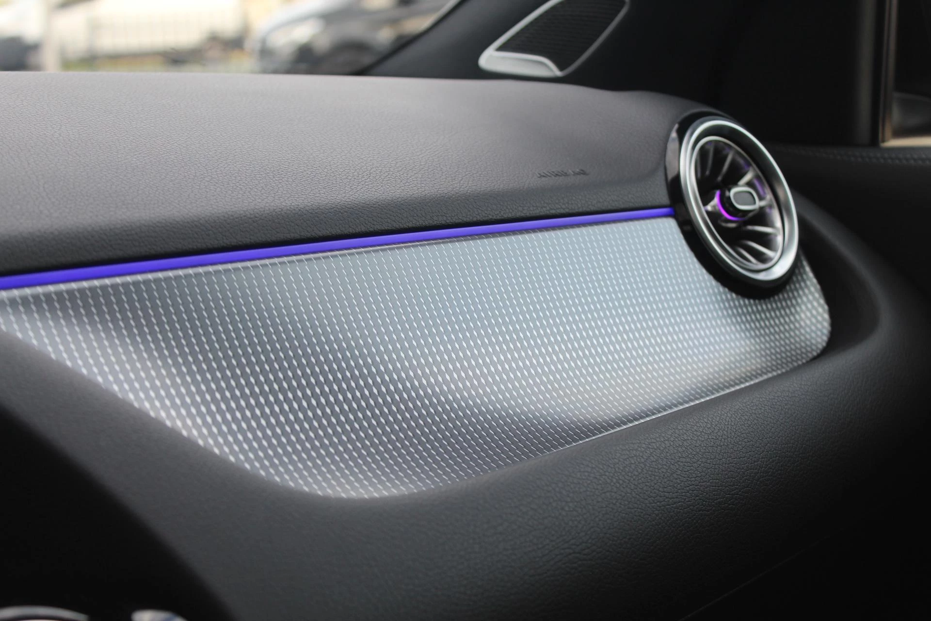 Hoofdafbeelding Mercedes-Benz EQA