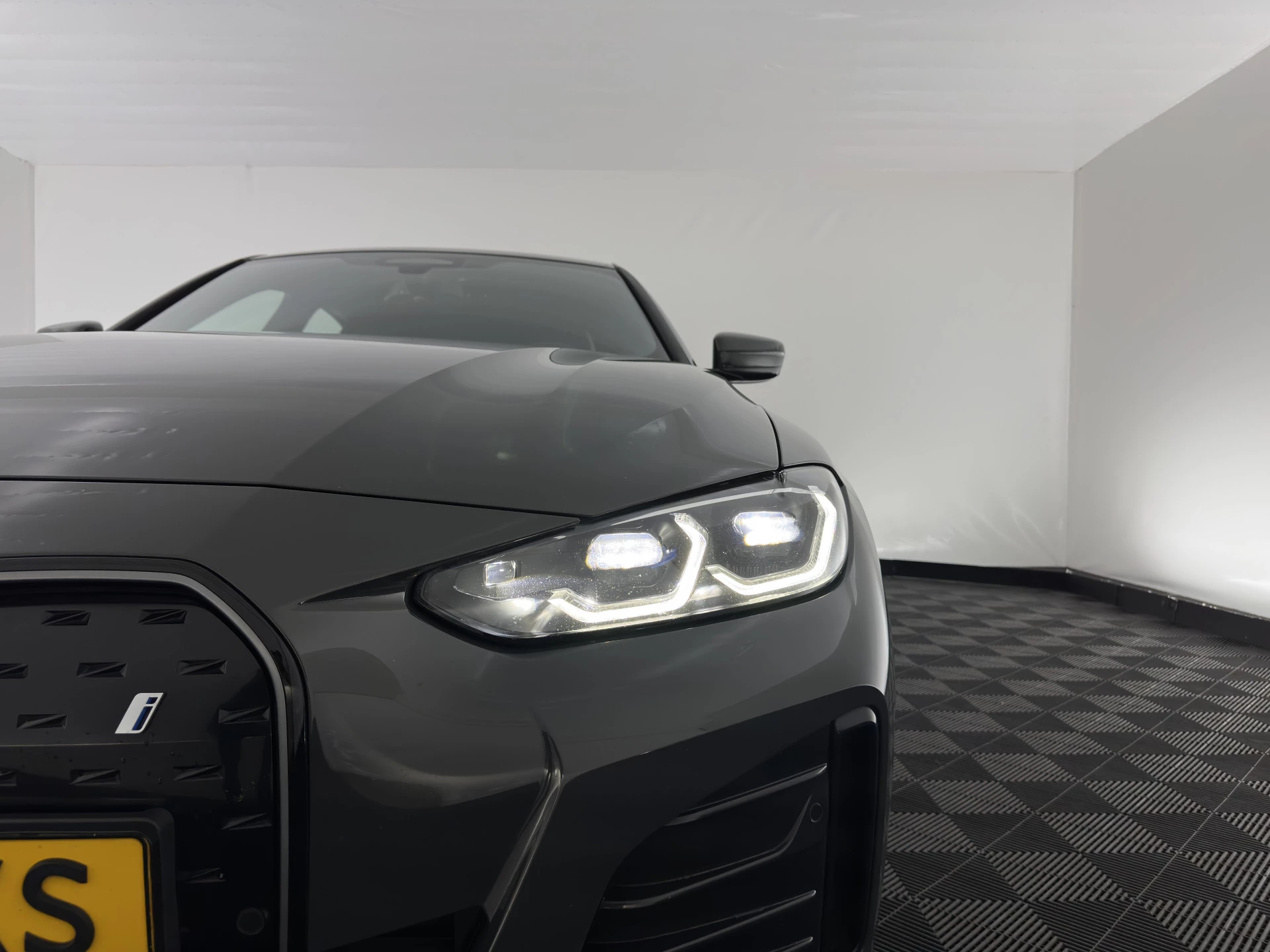 Hoofdafbeelding BMW i4