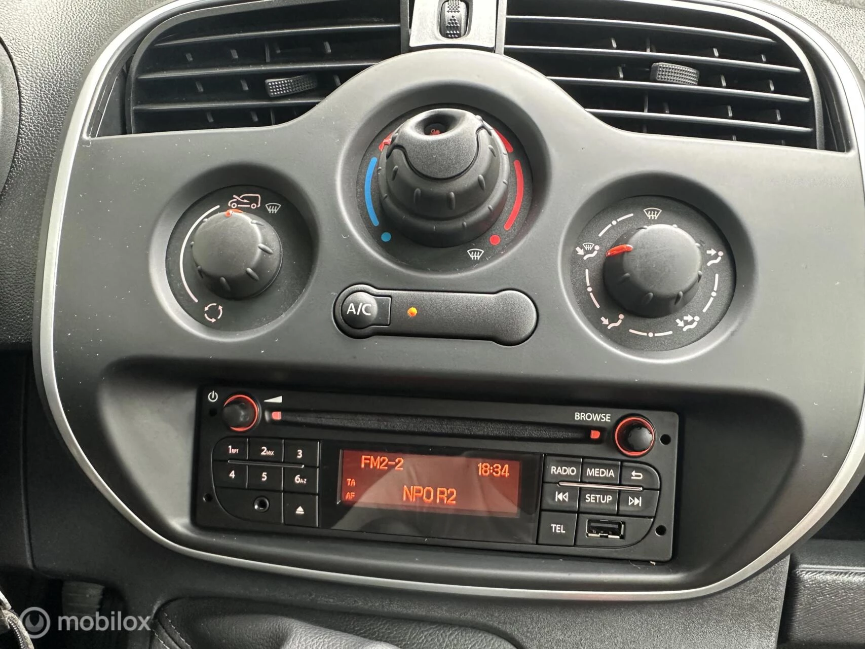 Hoofdafbeelding Nissan NV250