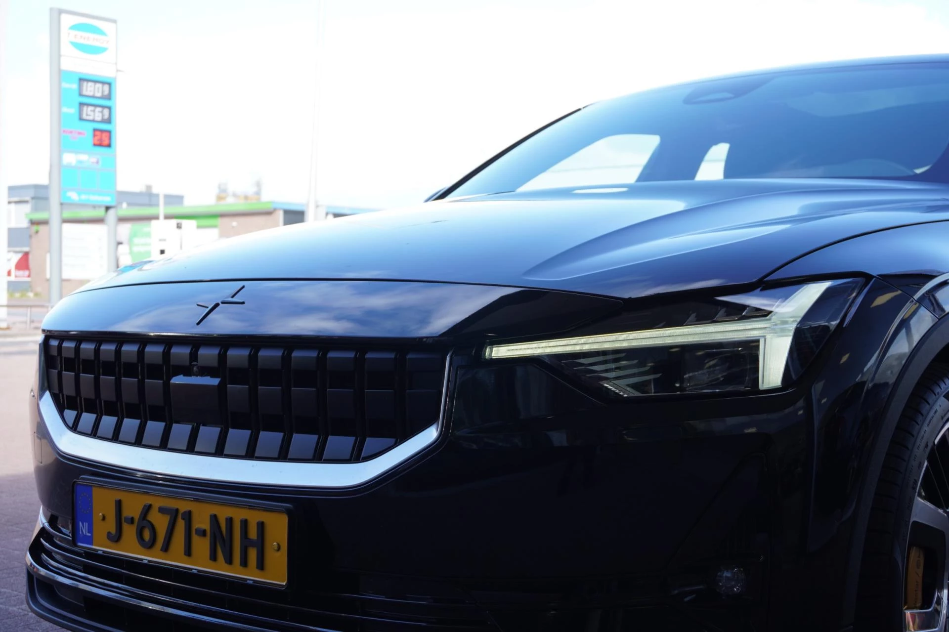 Hoofdafbeelding Polestar 2