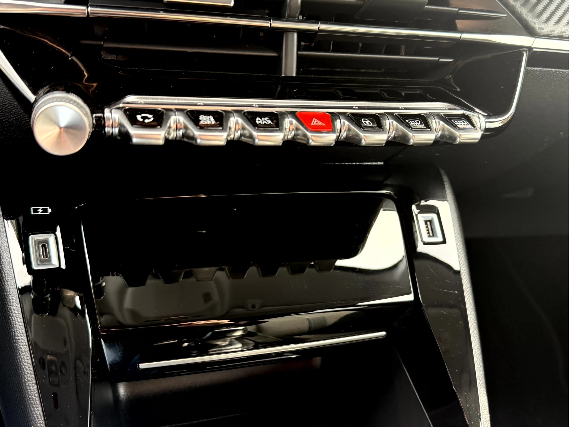 Hoofdafbeelding Peugeot e-208