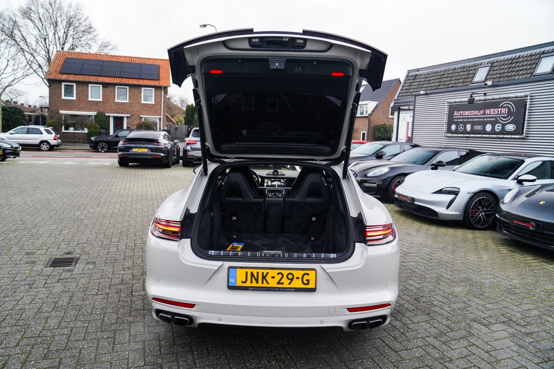 Hoofdafbeelding Porsche Panamera