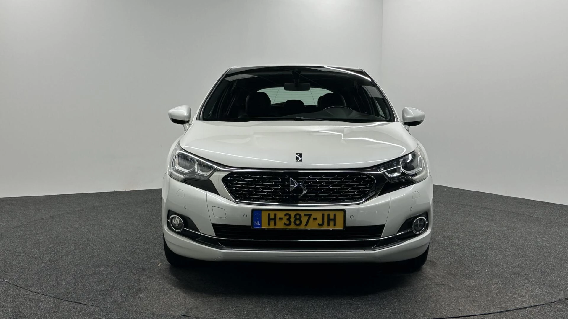 Hoofdafbeelding DS DS 4