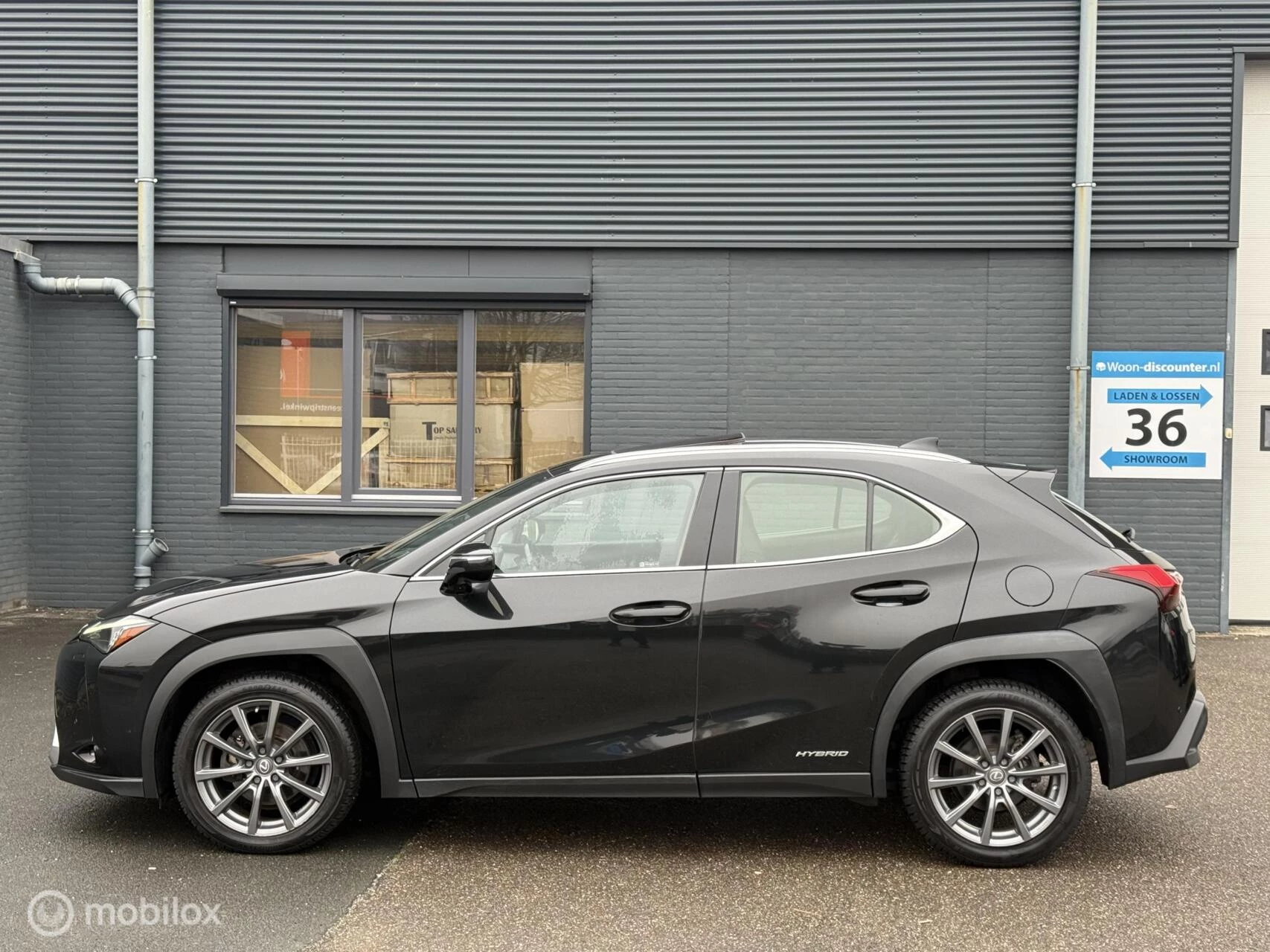 Hoofdafbeelding Lexus UX
