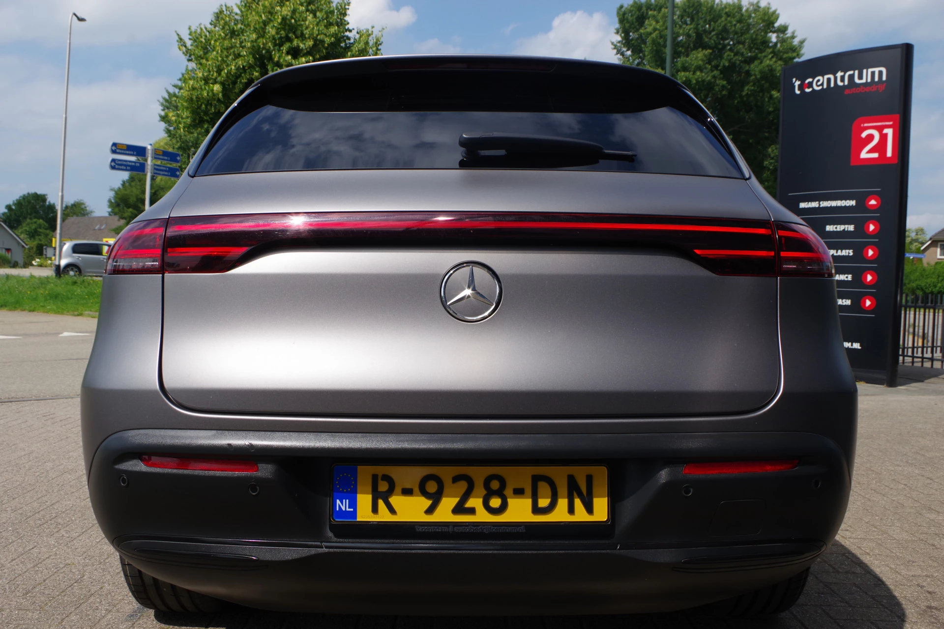 Hoofdafbeelding Mercedes-Benz EQC