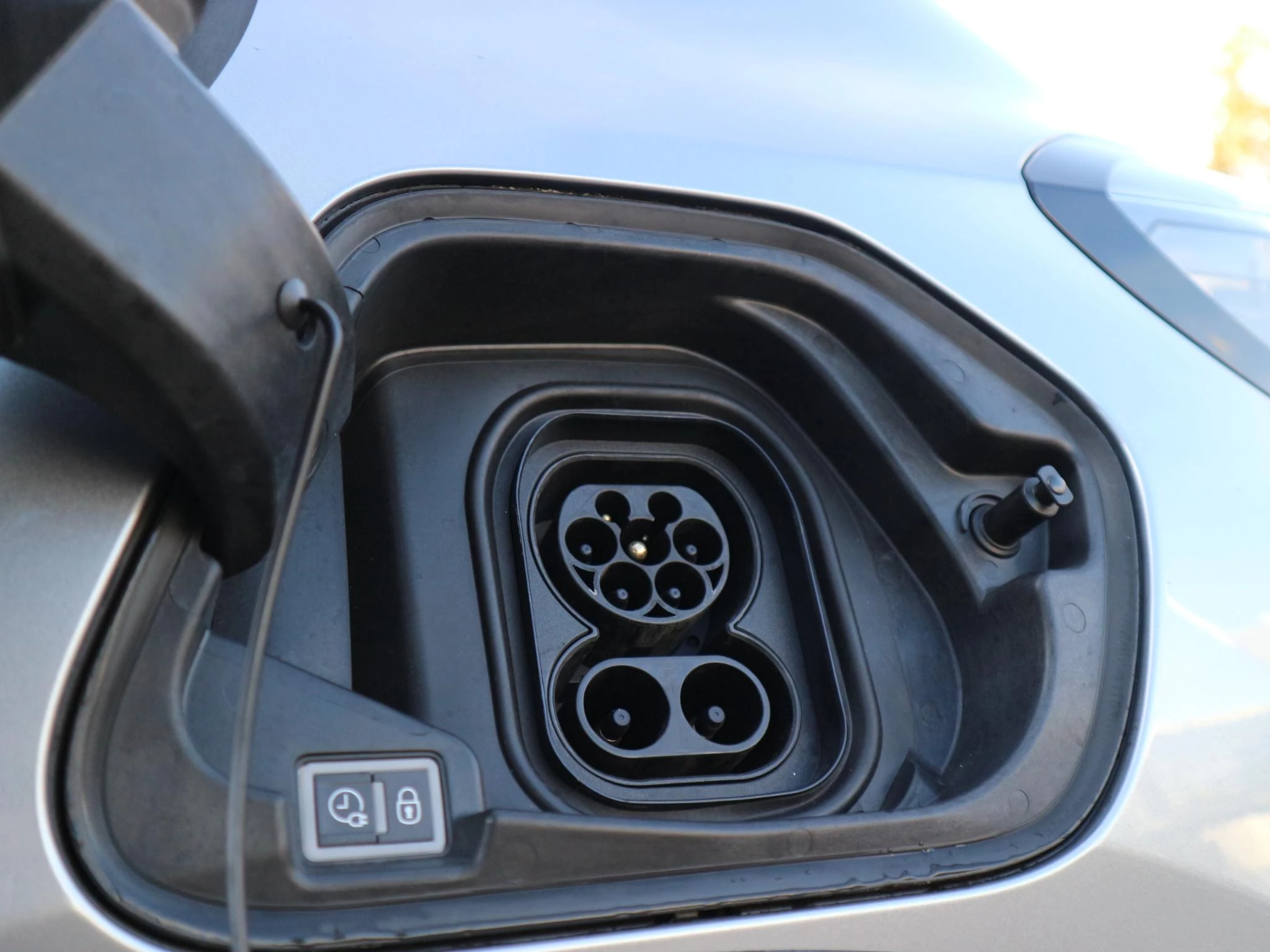 Hoofdafbeelding Peugeot e-208