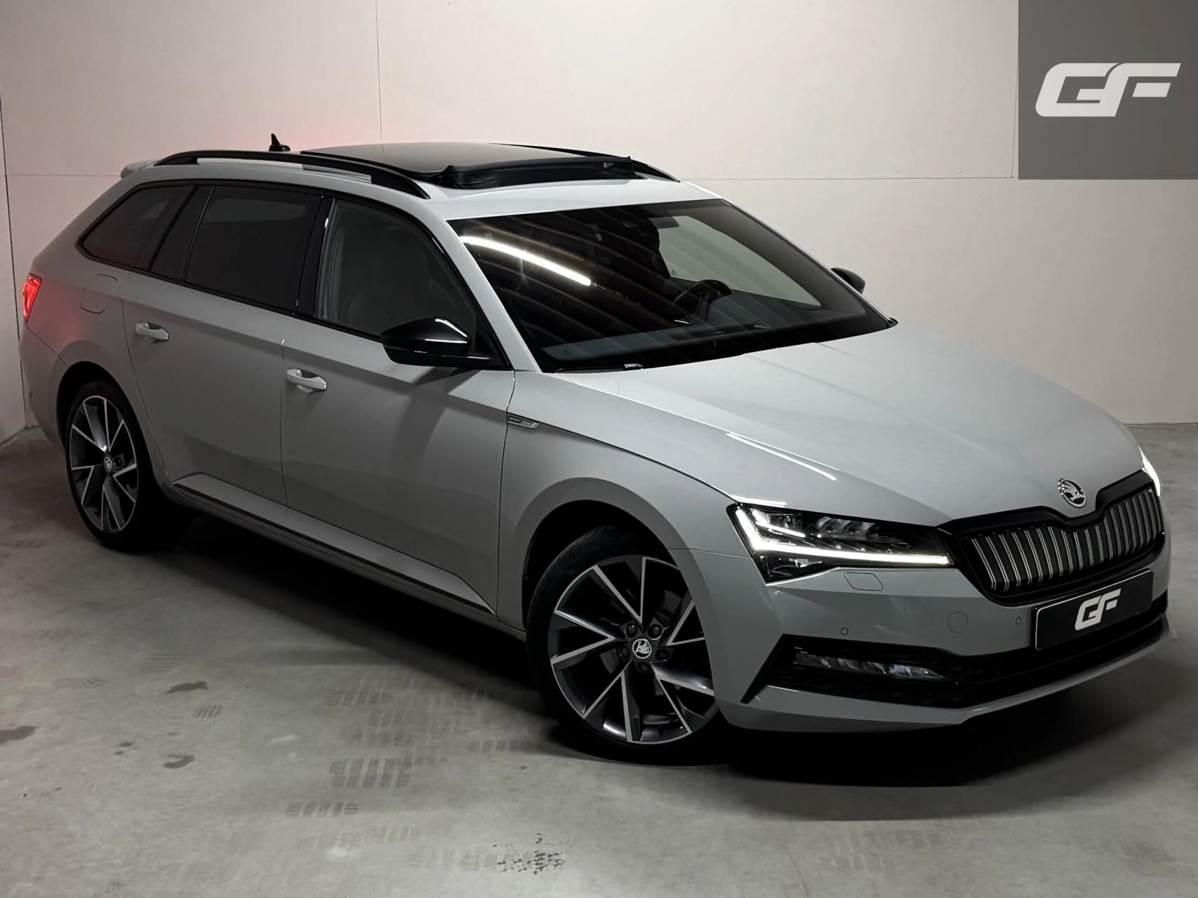 Hoofdafbeelding Škoda Superb