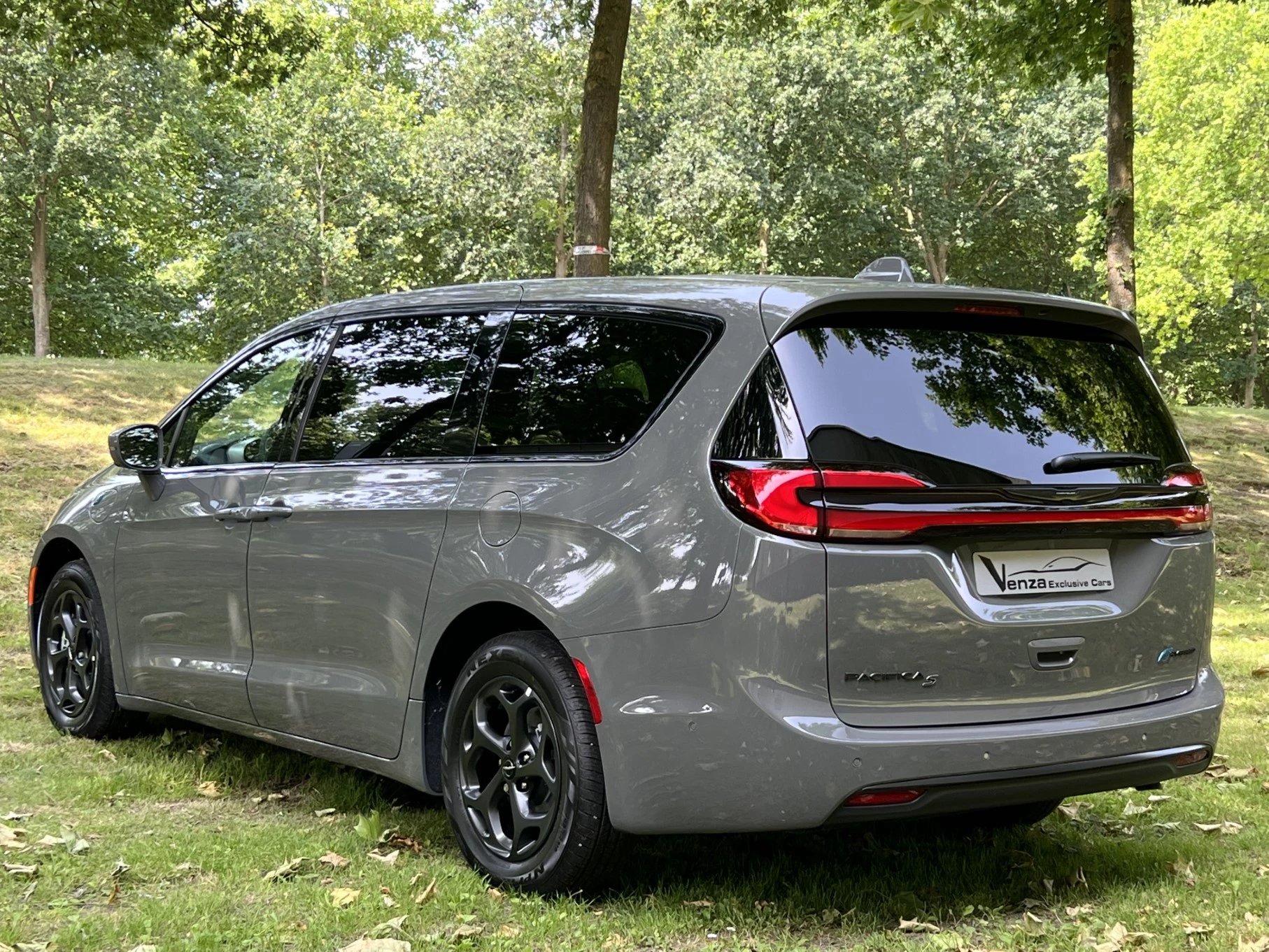 Hoofdafbeelding Chrysler Pacifica