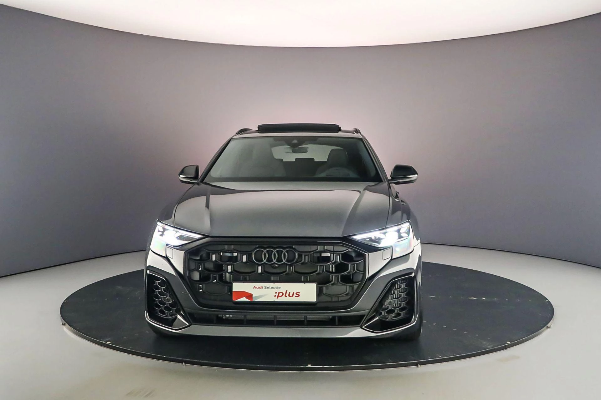 Hoofdafbeelding Audi Q8