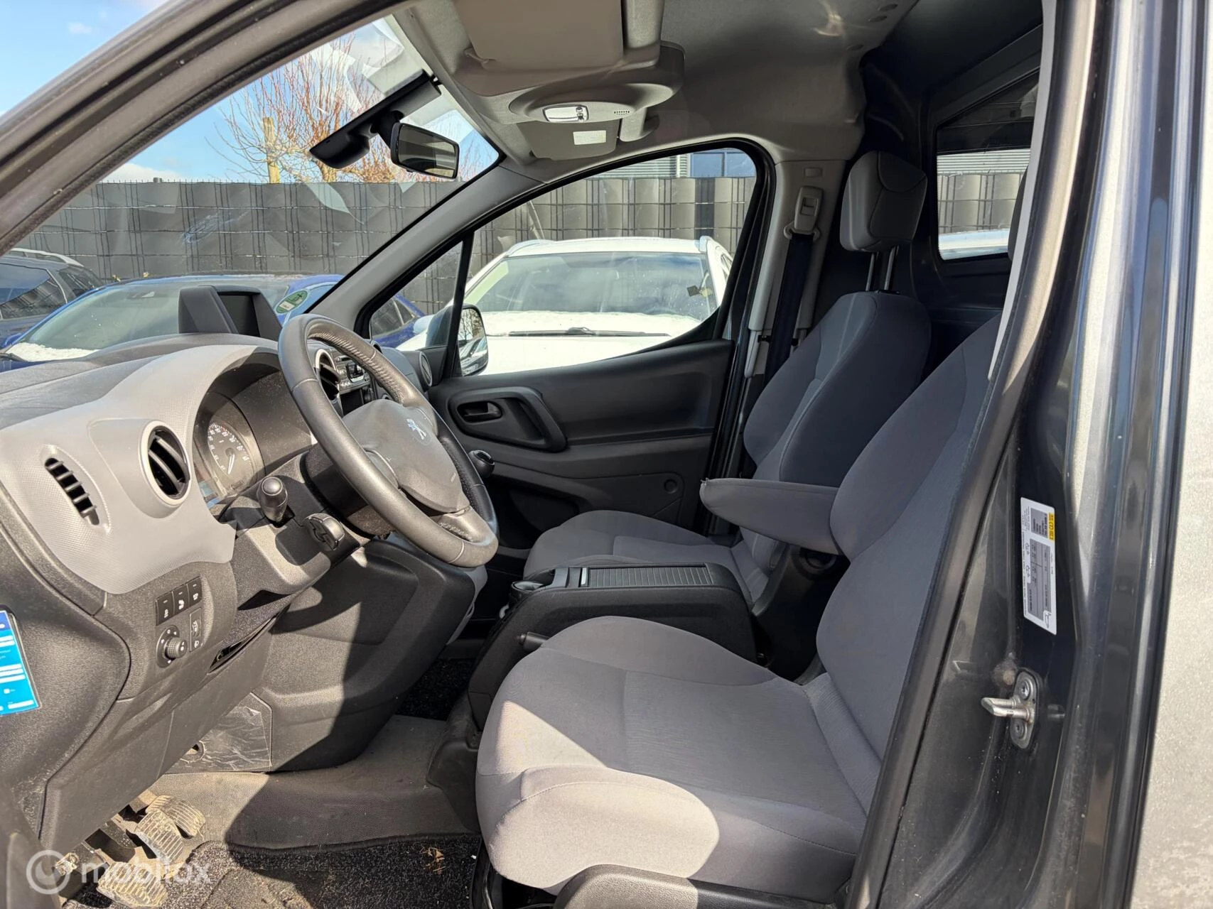 Hoofdafbeelding Peugeot Partner