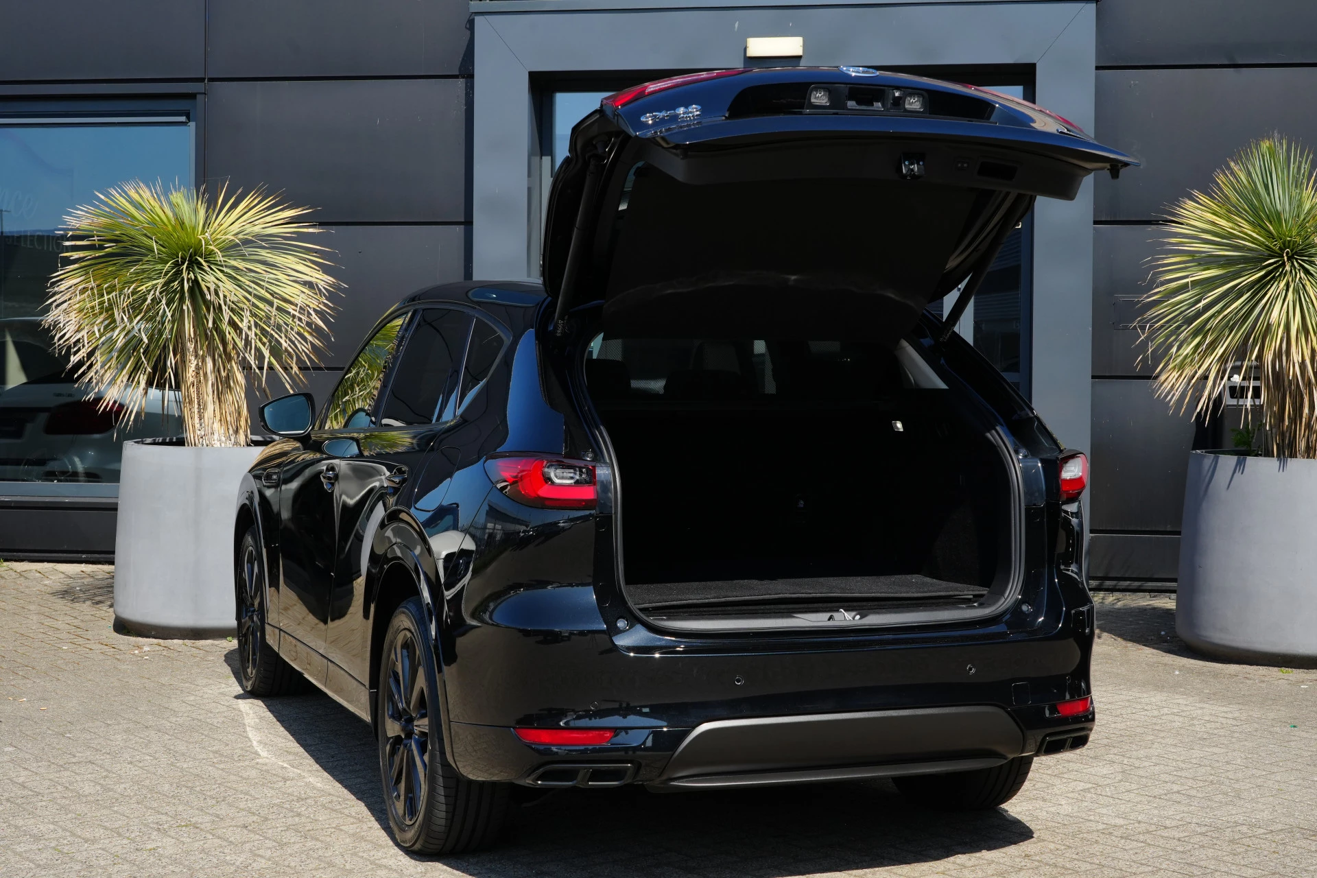 Hoofdafbeelding Mazda CX-60
